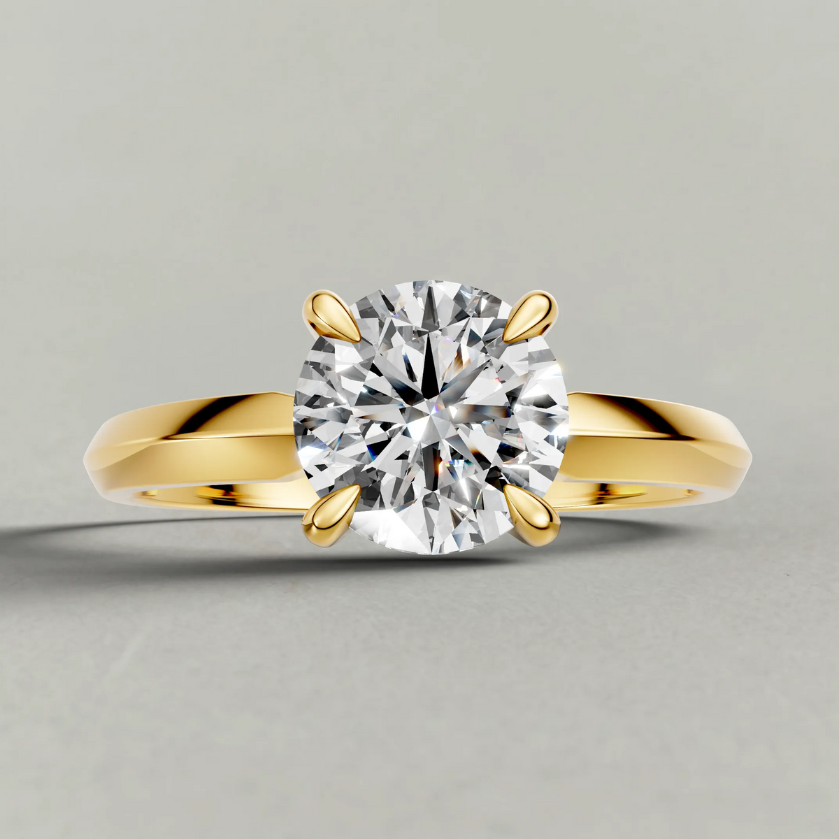 Knife-Edge Solitaire Engagement Ring (1113) in Yellow Gold zoomed in on diamond