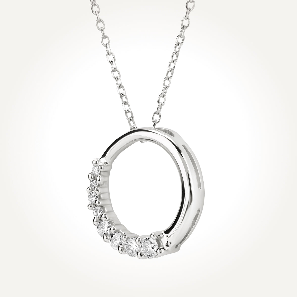14KT White Gold Diamond Circle Necklace