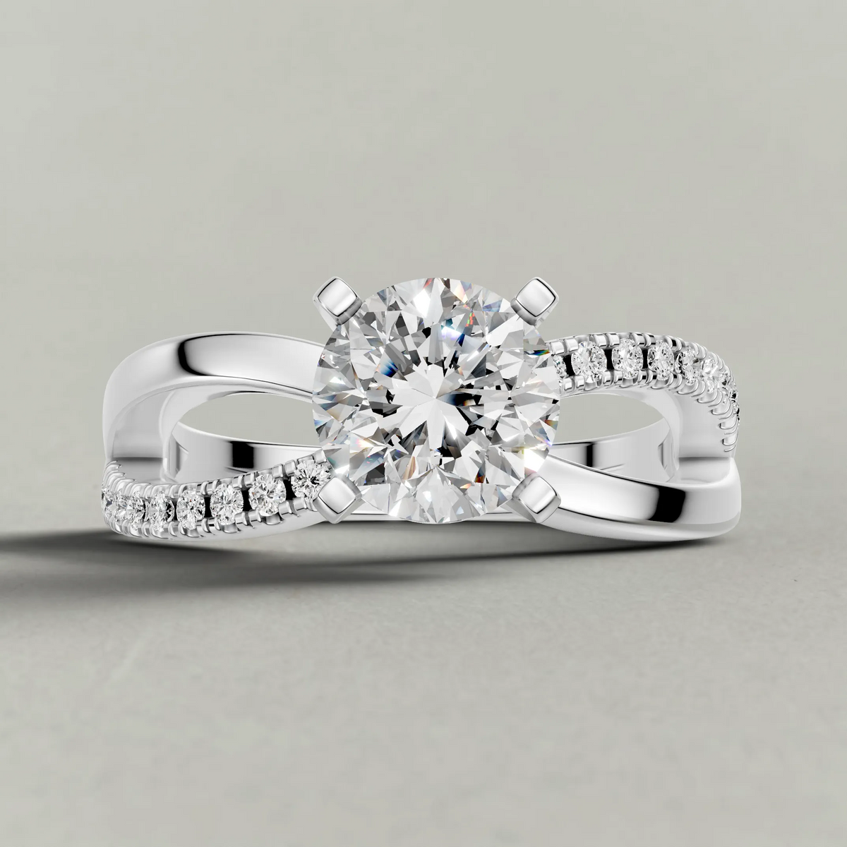 Sweeping Split-Shank Engagement Ring (71481) in Platinum zoomed in on diamond