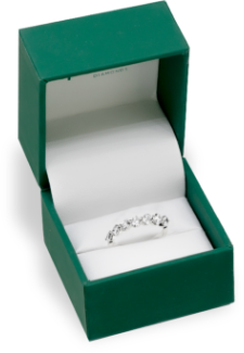 Open diamond ring box