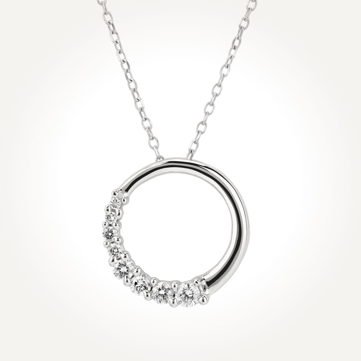 14KT White Gold Diamond Circle Necklace