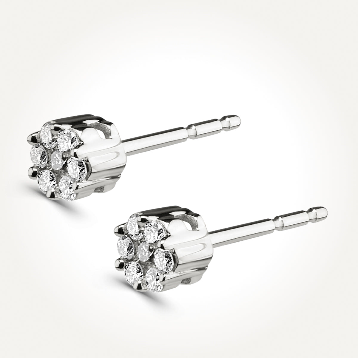 14KT White Gold Cluster Stud Earrings 0.25 CT. T.W. 
