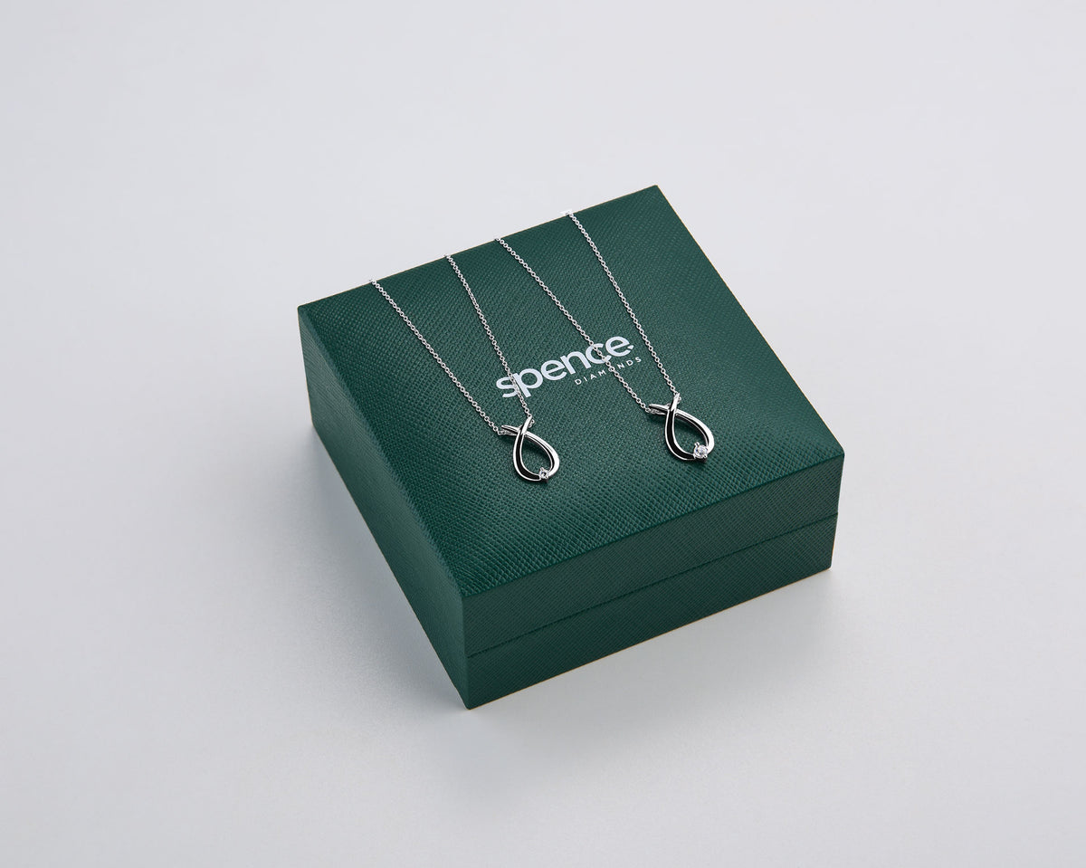 White Gold Diamond Memory Pendant Box 