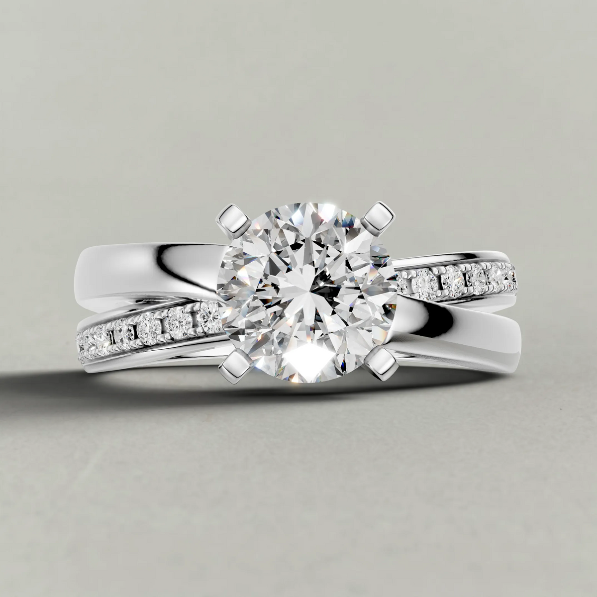 Split-Shoulder Engagement Ring (7921) in White Gold zoomed in on diamond